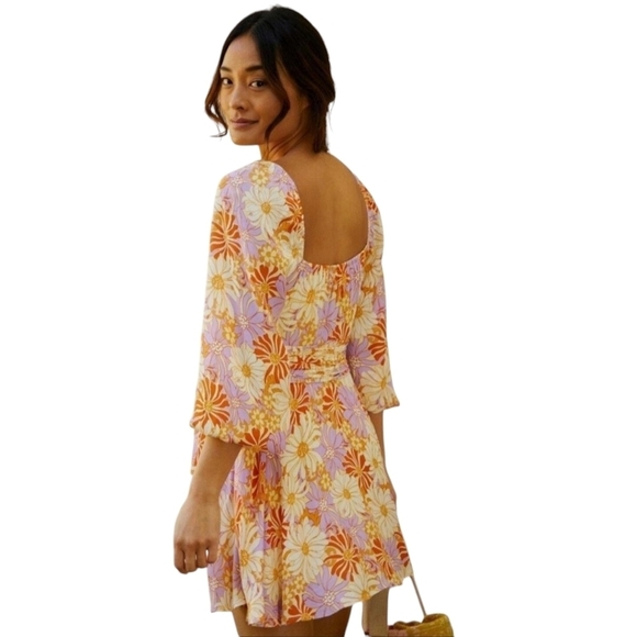 L. Space Mini Dress Medium Rosita Cutout Swimsuit Coverup Wavy Daisy Floral NWOT - Picture 1 of 13